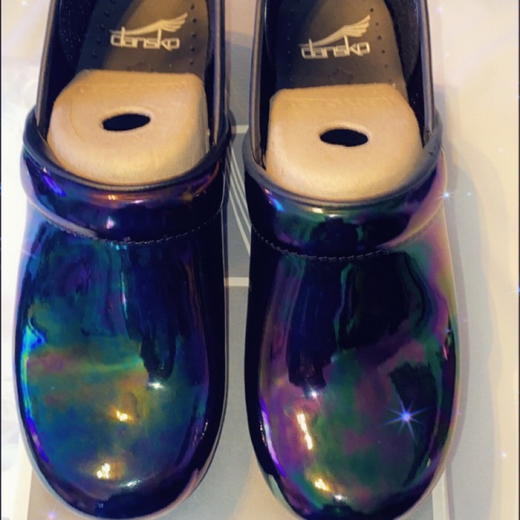 Dansko Shoes - Dansko clogs oil washed Multicolor clogs women’s 39, size 8 new with box